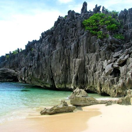 Reddoorz Near Colgante Bridge Naga City Экстерьер фото