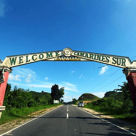 Reddoorz Near Colgante Bridge Naga City Экстерьер фото